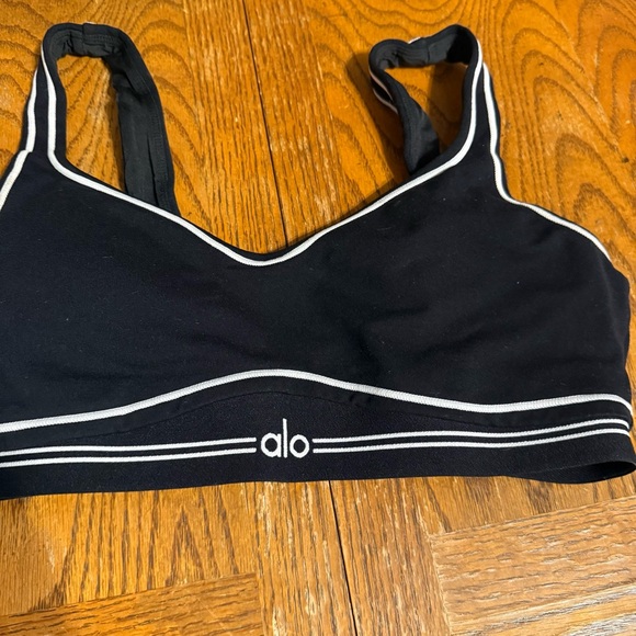 ALO Yoga Heart Throb Bra in Black White Sz S - Picture 7 of 13